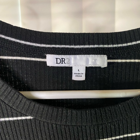 DR2 Sea Shell Looking Design 3/4 Sleeve Blouse - Picture 3 of 4